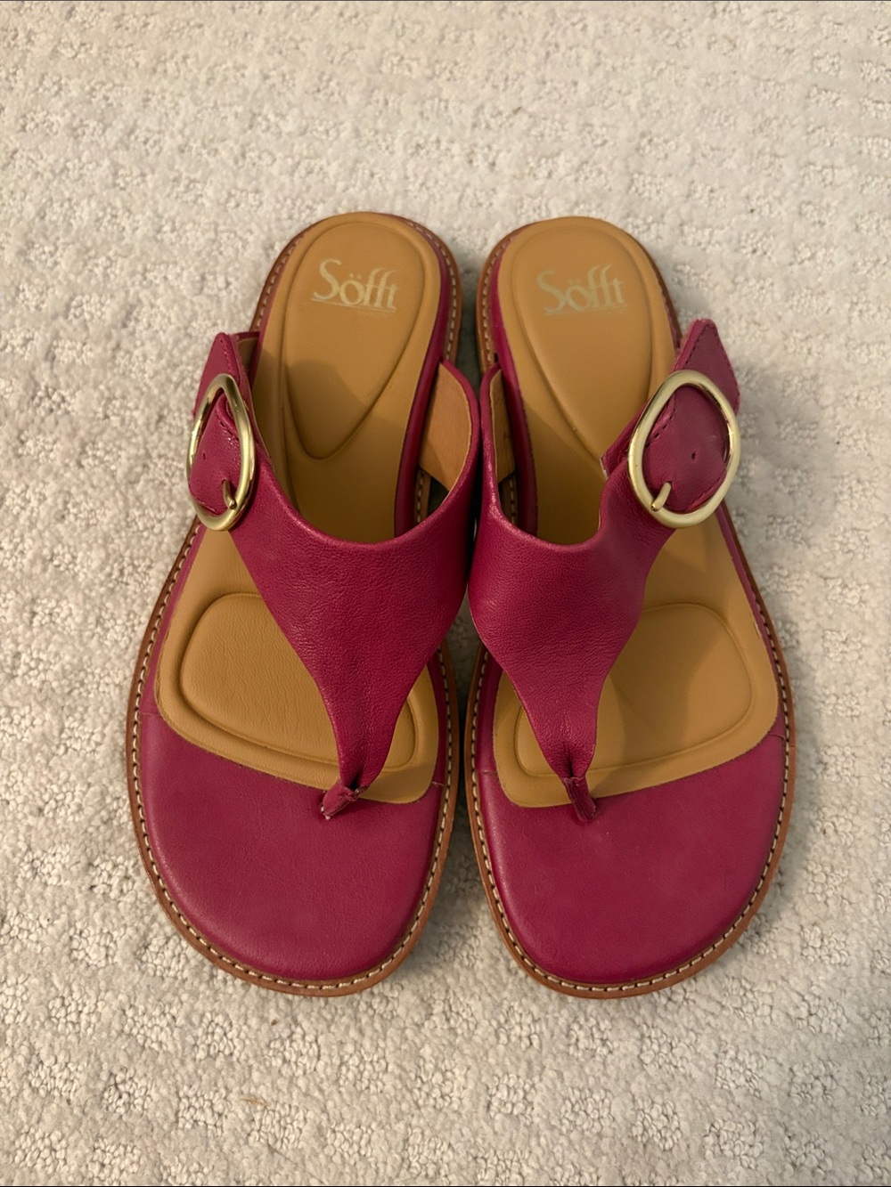 Sofft Fuchsia Thong Sandals with Gold Buckle